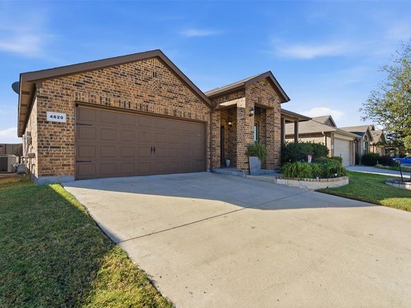 4829  Feltleaf Avenue , Fort Worth Texas 76036