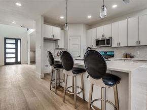 1409  Doyle Avenue , Dallas Texas 75203