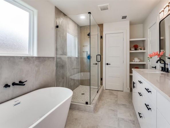 1409  Doyle Avenue , Dallas Texas 75203