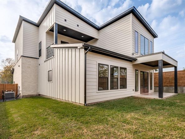 1409  Doyle Avenue , Dallas Texas 75203