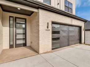 1409  Doyle Avenue , Dallas Texas 75203