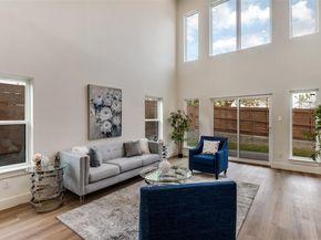 1409  Doyle Avenue , Dallas Texas 75203