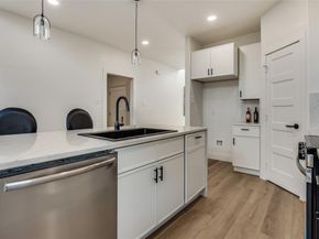 1409  Doyle Avenue , Dallas Texas 75203