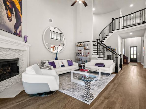 2924  Stonefield  , The Colony Texas 75056