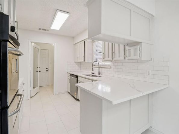 5507  Silver Bow Trail , Arlington Texas 76017