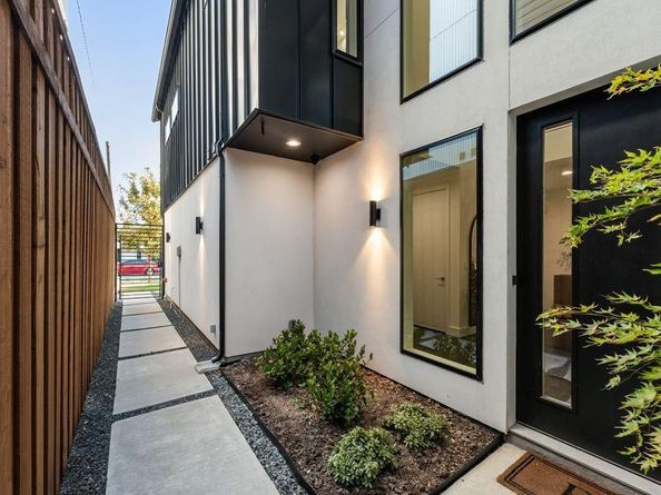 5623  Winton Street , Dallas Texas 75206