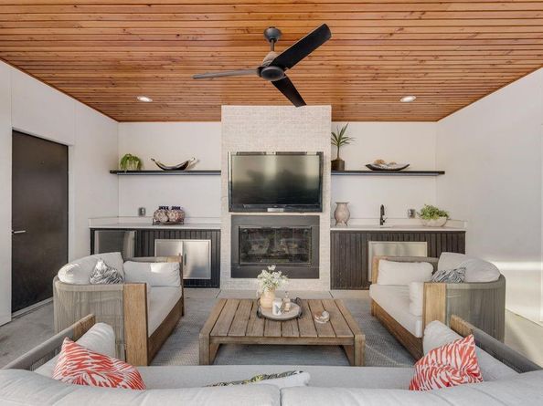 5623  Winton Street , Dallas Texas 75206