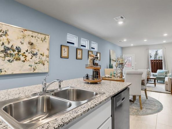 3025  MAPLE ORCHARD Lane , Fort Worth Texas 76140