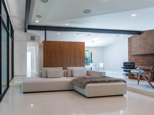 10219  Rosser Road , Dallas Texas 75229