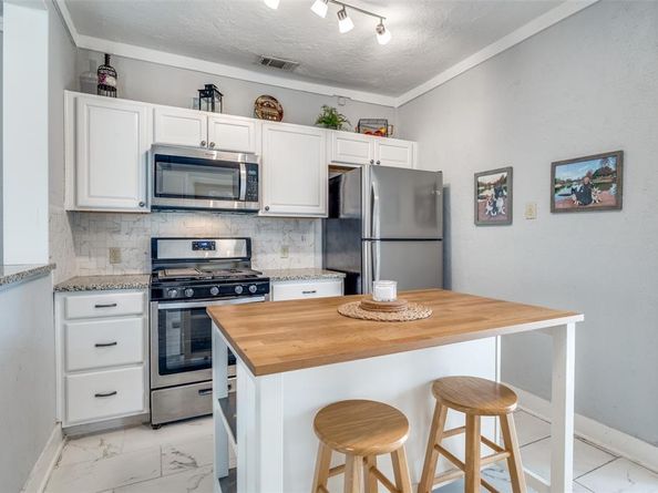 4814  Gurley Avenue , Dallas Texas 75223