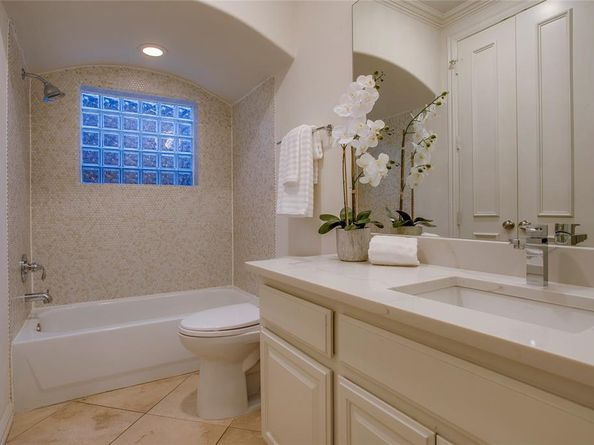 3810  Hawthorne Avenue , Dallas Texas 75219