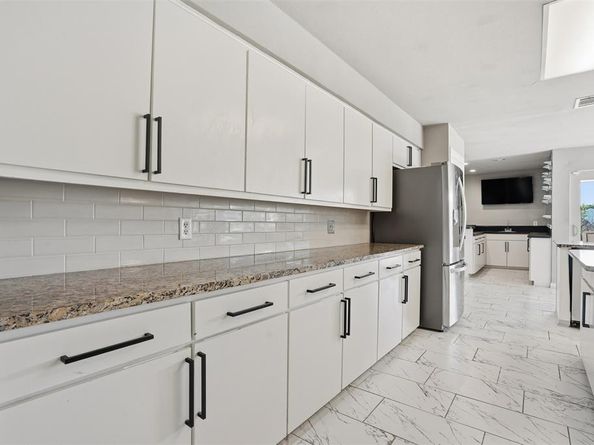 704  Timberview Court N, Fort Worth Texas 76112