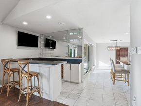 704  Timberview Court N, Fort Worth Texas 76112