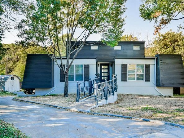 1722  Northbrook Court , Arlington Texas 76012