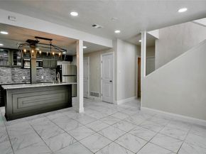 1722  Northbrook Court , Arlington Texas 76012