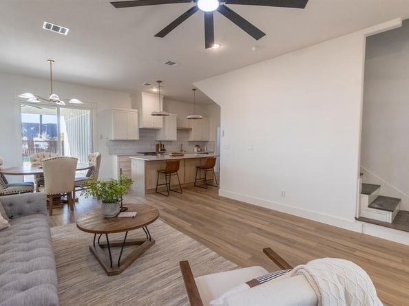 2900  8th Avenue , Fort Worth Texas 76110