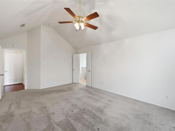 605  Kingfisher Lane , Arlington Texas 76002