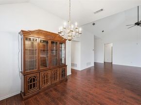 605  Kingfisher Lane , Arlington Texas 76002