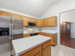 605  Kingfisher Lane , Arlington Texas 76002