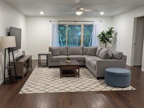 1406  Eastus Drive , Dallas Texas 75208