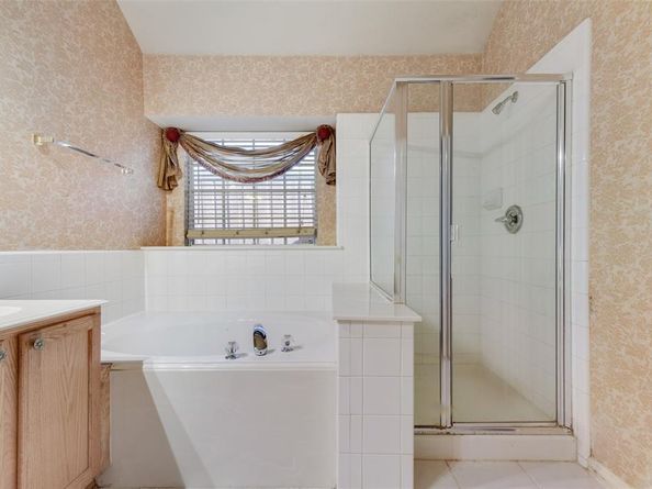 5804  Legend Lane , The Colony Texas 75056