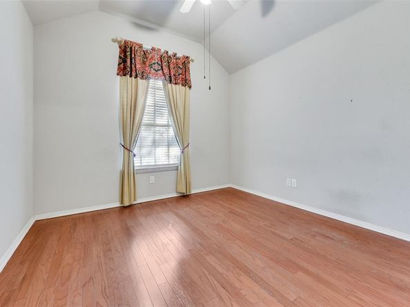 5804  Legend Lane , The Colony Texas 75056