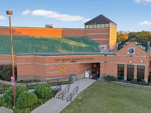 5112  Misty Wood Drive , Arlington Texas 76017