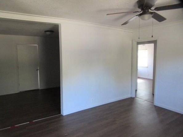 2655  Ash Crescent Street , Fort Worth Texas 76104