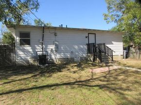 2655  Ash Crescent Street , Fort Worth Texas 76104