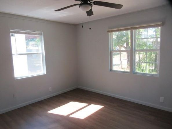 2655  Ash Crescent Street , Fort Worth Texas 76104