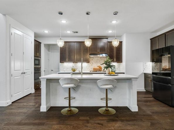 2401  Silver Leaf Drive , Northlake Texas 76226