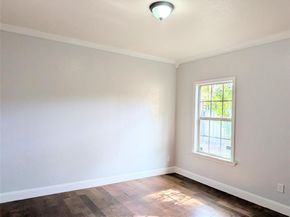 608  Holcomb Road , Dallas Texas 75217