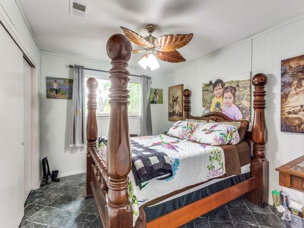 405  Chandler Lake Road , Fort Worth Texas 76103