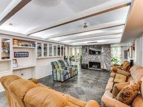 405  Chandler Lake Road , Fort Worth Texas 76103