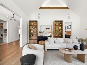 10510  Les Jardins Drive , Dallas Texas 75229