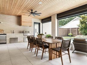 10510  Les Jardins Drive , Dallas Texas 75229