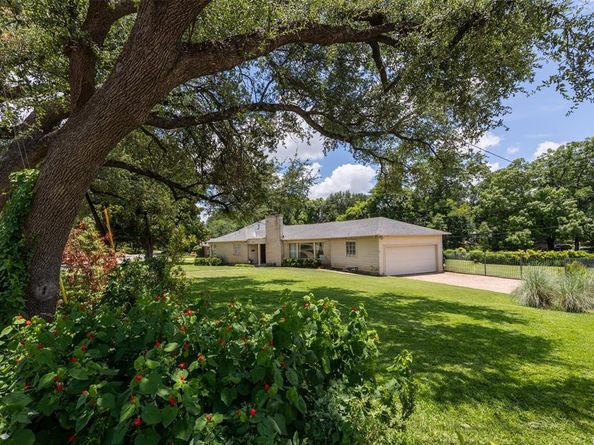 2600  Colonial Parkway , Fort Worth Texas 76109