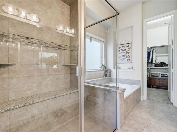 1813  Goliad Way , Argyle Texas 76226