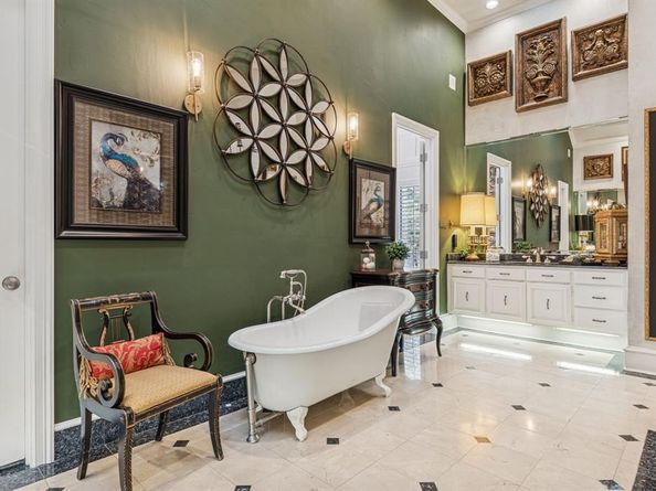 200  Hawn Court , Irving Texas 75038