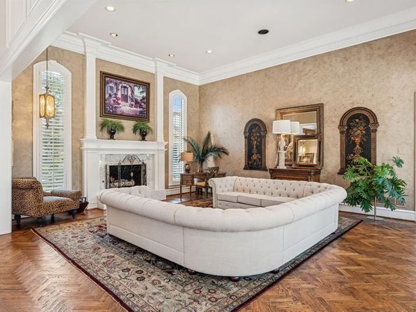 200  Hawn Court , Irving Texas 75038