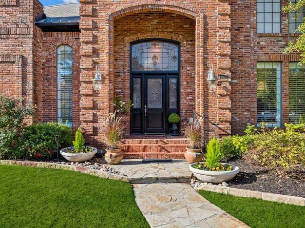 200  Hawn Court , Irving Texas 75038