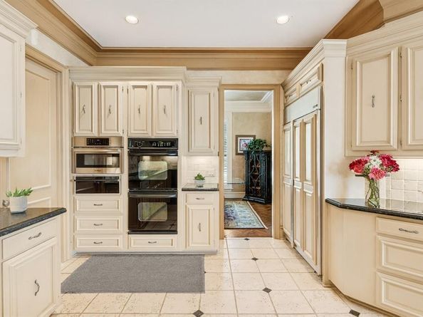 200  Hawn Court , Irving Texas 75038