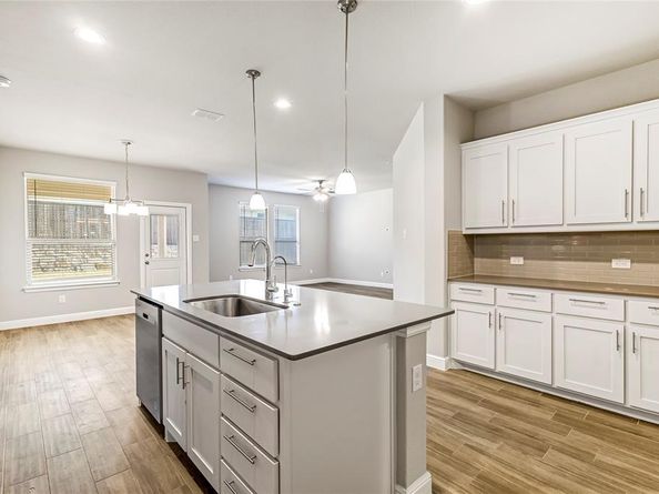 5501  Cypress Point Drive , Denton Texas 76210