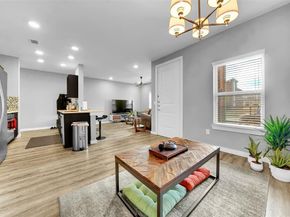 1565  Fiji Street , Dallas Texas 75203