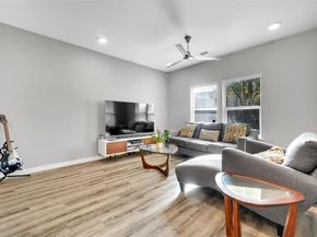 1565  Fiji Street , Dallas Texas 75203