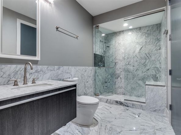 3130 N Harwood Street  1903, Dallas Texas 75201