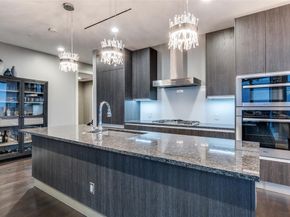 3130 N Harwood Street  1903, Dallas Texas 75201