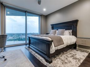 3130 N Harwood Street  1903, Dallas Texas 75201