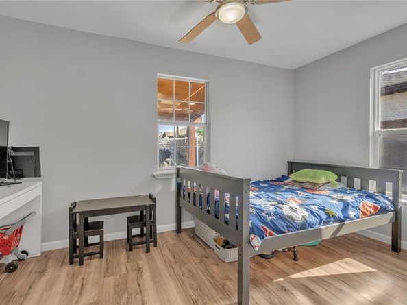 1315  Stewart Street , Fort Worth Texas 76104