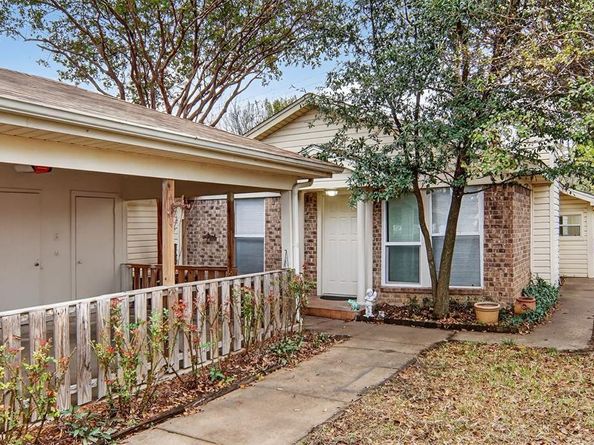 2807  Woodmont Trail , Fort Worth Texas 76133